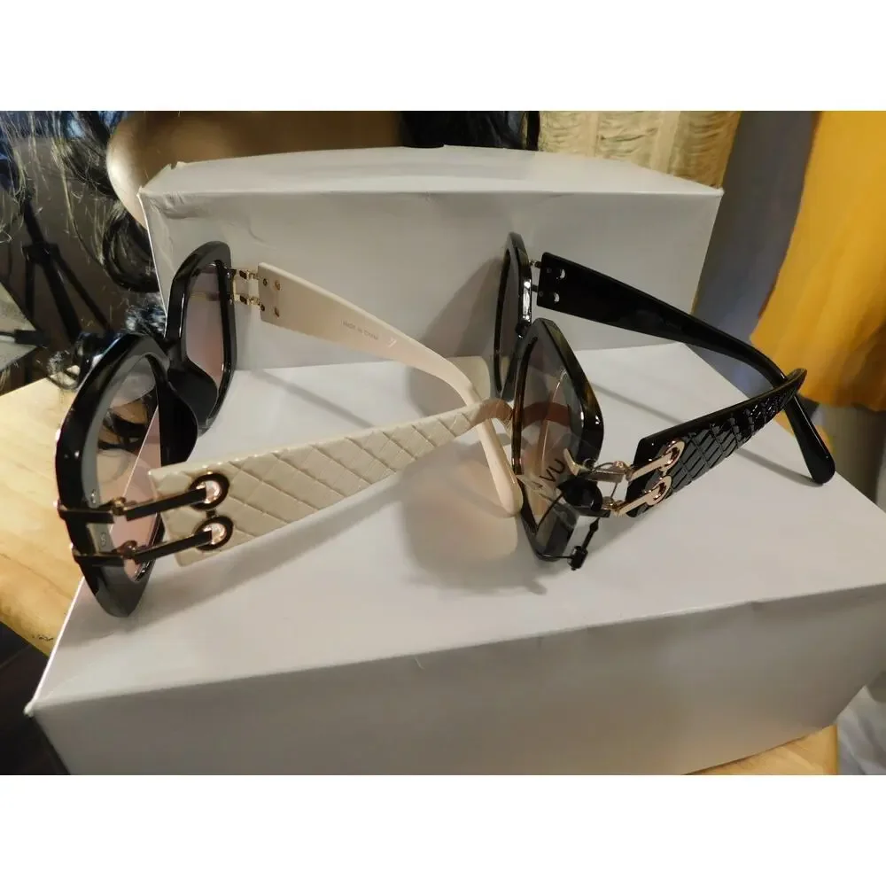 Women's High Fashion UV400 Sunglasses White Textured frame light amber Lens